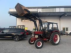 Case IH 633 mit Frontlader